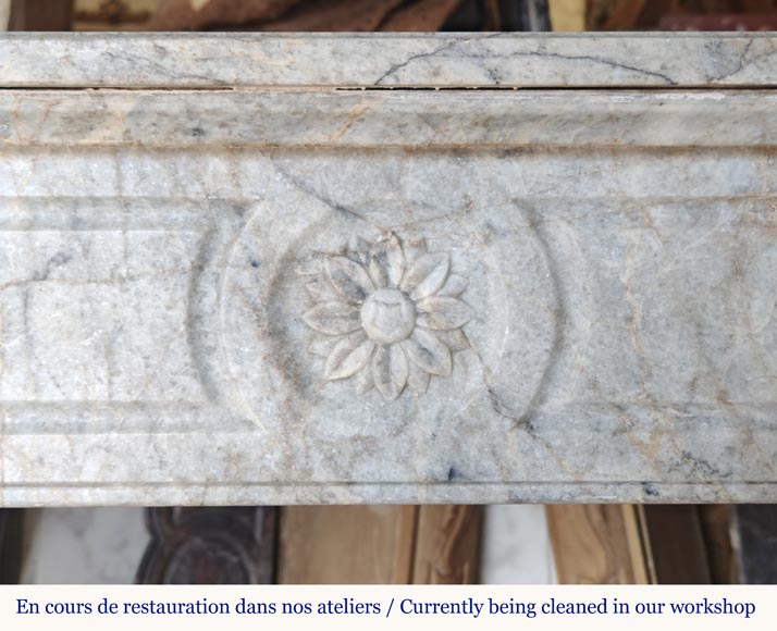 Louis XVI style mantel with rounded corners and carved sunflower in cristaline marble Louis XVI style mantel with rounded corners and carved sunflower in cristaline marble-1