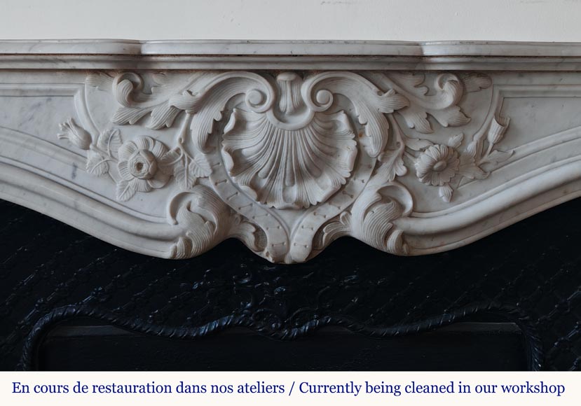 Louis XV style mantel in richly carved Carrara marble Louis XV style mantel in richly carved Carrara marble-1