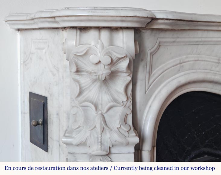 Louis XV style mantel in richly carved Carrara marble Louis XV style mantel in richly carved Carrara marble-5