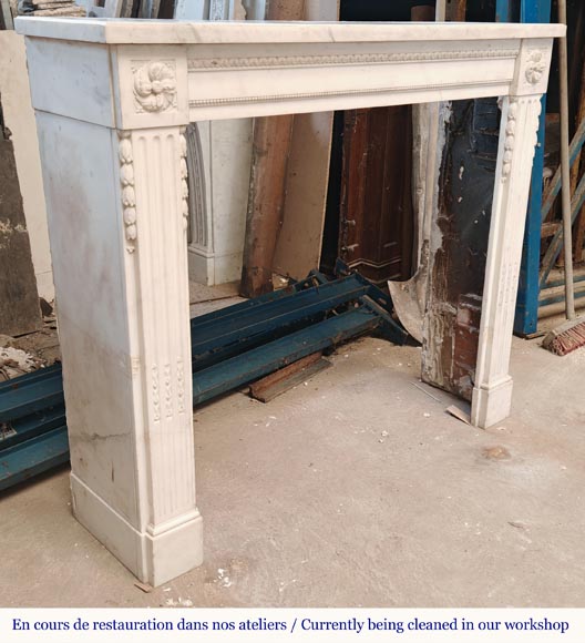 Cheminée de style Louis XVI en marbre demi statuaire Cheminée de style Louis XVI en marbre demi statuaire-3