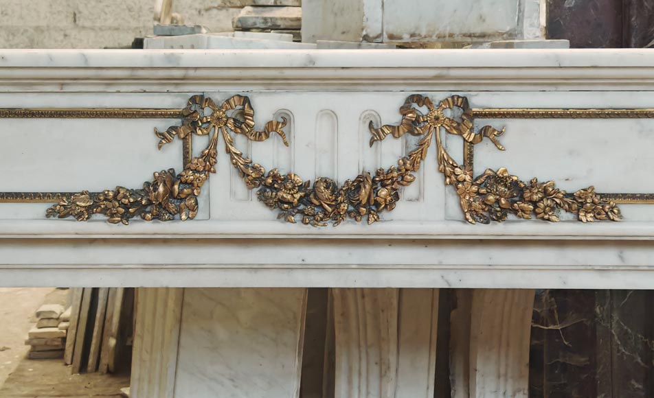 Louis XVI style semi-statuary marble mantel decorated with bronze garlands Louis XVI style semi-statuary marble mantel decorated with bronze garlands-1