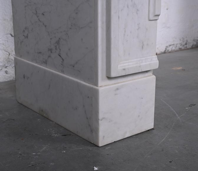 Small Louis XVI style mantel with carved drapery in carrare marble Small Louis XVI style mantel with carved drapery in carrare marble-5
