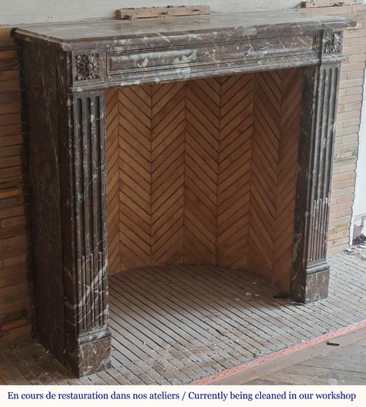 Louis XVI period mantel in Rouge du Nord marble Louis XVI period mantel in Rouge du Nord marble-2