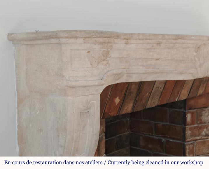 Louis XV period Burgundian mantel carved in stone with palmette motif Louis XV period Burgundian mantel carved in stone with palmette motif-4