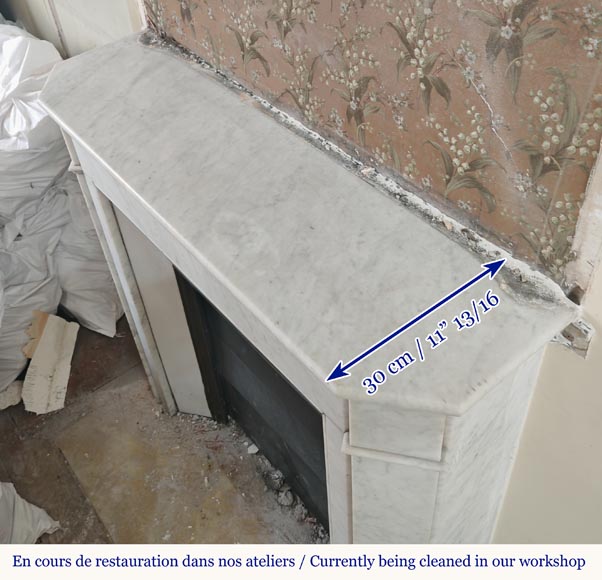 Louis XVI mantel in Carrara marble Louis XVI mantel in Carrara marble-7