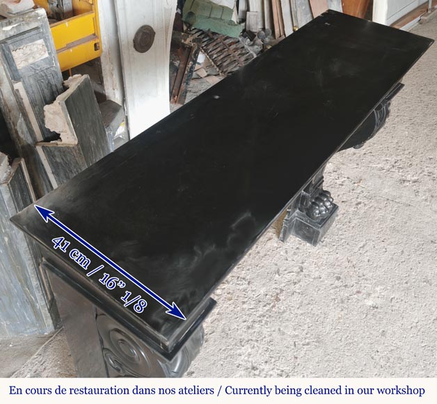 Lion paw mantel in fine black marble Lion paw mantel in fine black marble-9