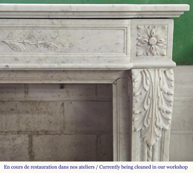 Louis XVI style fireplace in Carrara marble decorated with a bow and a quiver Louis XVI style fireplace in Carrara marble decorated with a bow and a quiver-10