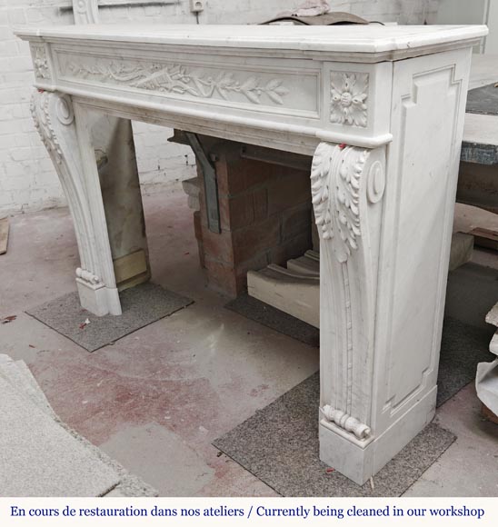 Louis XVI style fireplace with acanthus leaves, in Carrara marble Louis XVI style fireplace with acanthus leaves, in Carrara marble-9