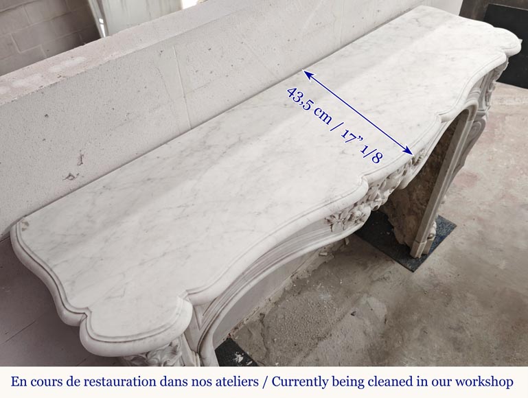 Louis XV style fireplace in Carrara marble, with shell and flower decoration Louis XV style fireplace in Carrara marble, with shell and flower decoration-11