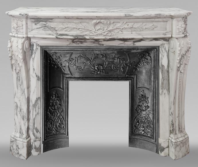Curved Louis XVI style fireplace in Arabescato marble, decorated with a laurel wreath Curved Louis XVI style fireplace in Arabescato marble, decorated with a laurel wreath-0