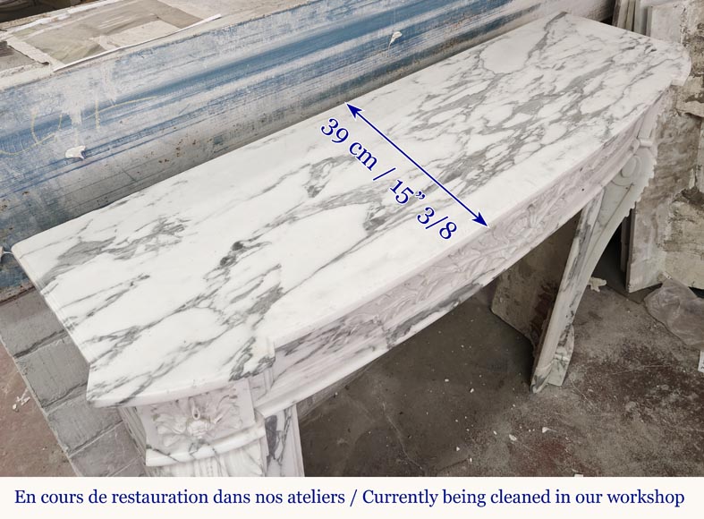 Curved Louis XVI style fireplace in Arabescato marble, decorated with a laurel wreath Curved Louis XVI style fireplace in Arabescato marble, decorated with a laurel wreath-12