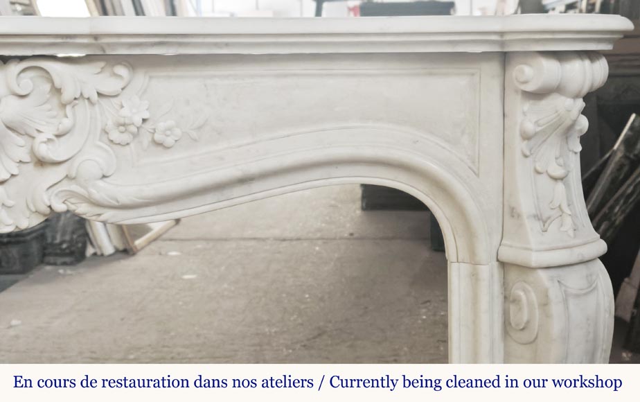 Louis XV style fireplace in Carrara marble with flowering palmette Louis XV style fireplace in Carrara marble with flowering palmette-8