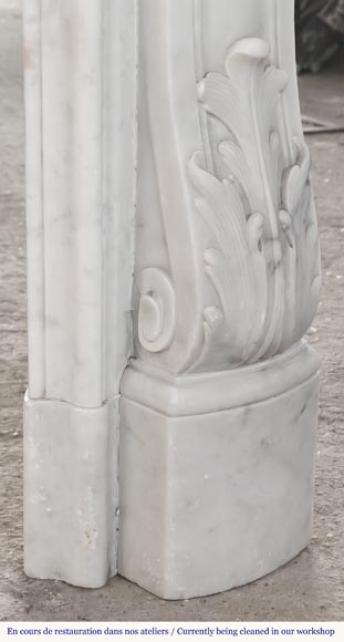 Louis XV style fireplace in Carrara marble with flowering palmette Louis XV style fireplace in Carrara marble with flowering palmette-9