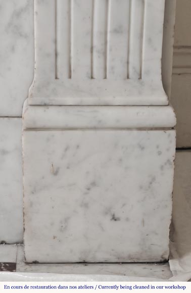 Louis XVI style fireplace in Carrara marble with sunflowers Louis XVI style fireplace in Carrara marble with sunflowers-7