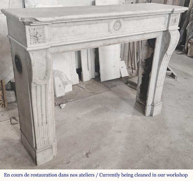 Louis XVI style fireplace with sunflowers, in Carrara marble  Louis XVI style fireplace with sunflowers, in Carrara marble-2