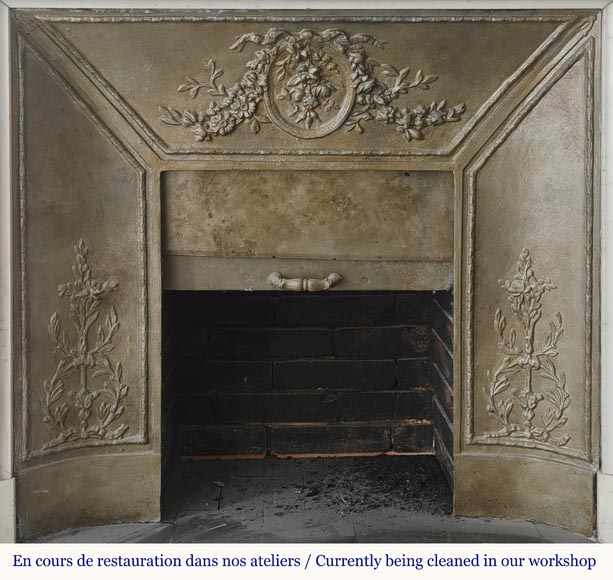 Louis XVI style fireplace with a Corinthian fluted half-column, in half-statuary marble Louis XVI style fireplace with a Corinthian fluted half-column, in half-statuary marble-11