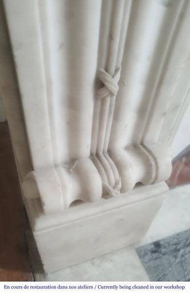 Louis XVI style fireplace in highly sculpted Carrara marble with floral decoration Louis XVI style fireplace in highly sculpted Carrara marble with floral decoration-6