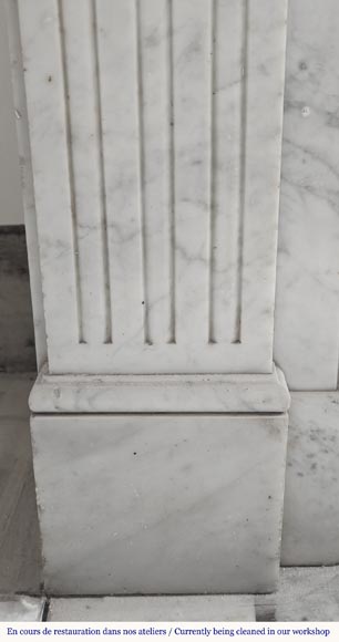 Louis XVI style fireplace in Carrara marble, decorated with a sunflower Louis XVI style fireplace in Carrara marble, decorated with a sunflower-4