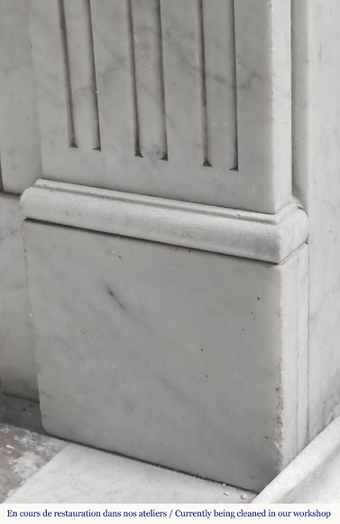 Louis XVI style fireplace in Carrara marble, decorated with a sunflower Louis XVI style fireplace in Carrara marble, decorated with a sunflower-7