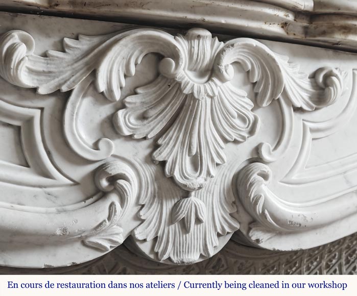 Louis XV style fireplace in Carrara marble, decorated with a palmette Louis XV style fireplace in Carrara marble, decorated with a palmette-2