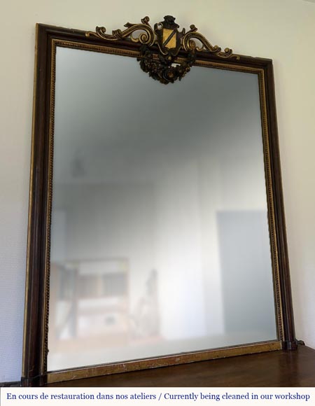 Wall-mounted fireplace with trumeau, carved and gilded wood, elements from the 18th and 19th centuries Wall-mounted fireplace with trumeau, carved and gilded wood, elements from the 18th and 19th centuries-8