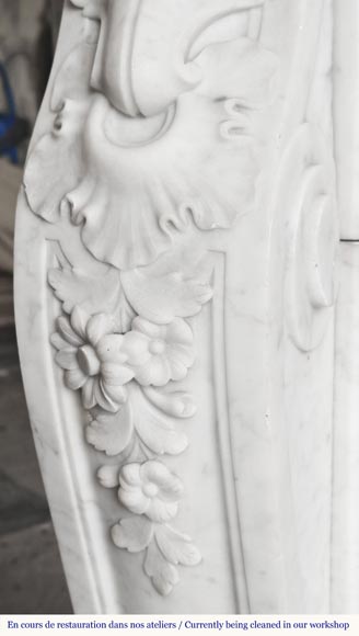 Louis XV style fireplace in Carrara marble richly carved with plant motifs Louis XV style fireplace in Carrara marble richly carved with plant motifs-8