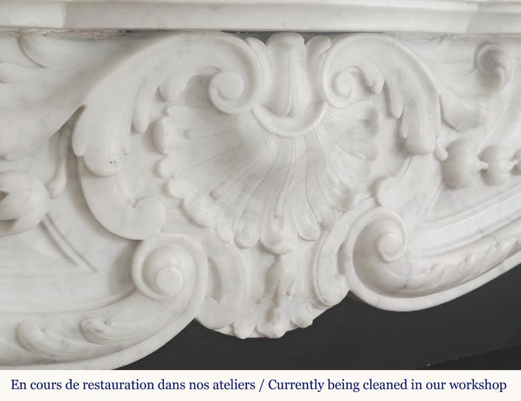 Louis XV style fireplace in Carrara marble Louis XV style fireplace in Carrara marble-2