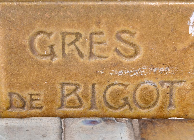 Glazed stoneware fireplace, signed “Grès de Bigot”, circa 1895 Glazed stoneware fireplace, signed “Grès de Bigot”, circa 1895-11