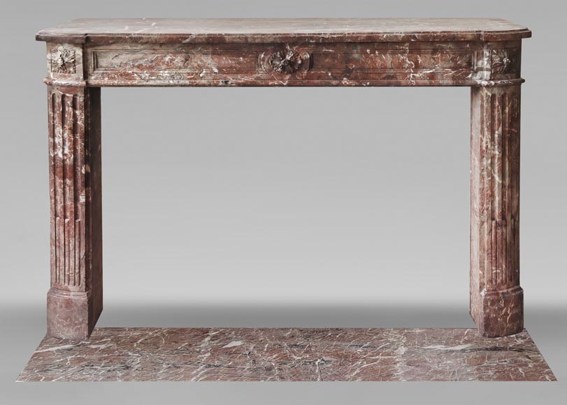 Louis XVI period fireplace in red northern marble, slightly curved Louis XVI period fireplace in red northern marble, slightly curved-0