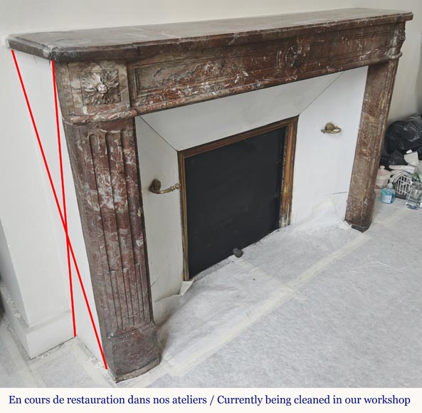 Louis XVI period fireplace in red northern marble, slightly curved Louis XVI period fireplace in red northern marble, slightly curved-2