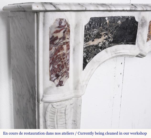Provençal-style fireplace in veined Carrara marble and colored marble Provençal-style fireplace in veined Carrara marble and colored marble-4