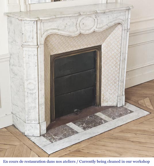 Louis XV style Pompadour model fireplace in Carrara marble Louis XV style Pompadour model fireplace in Carrara marble-2