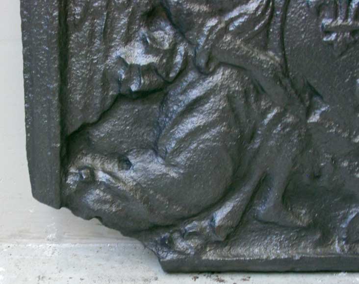 Fireback with 2 angels holding a coat of arms from 1690. Fireback with 2 angels holding a coat of arms from 1690.-4