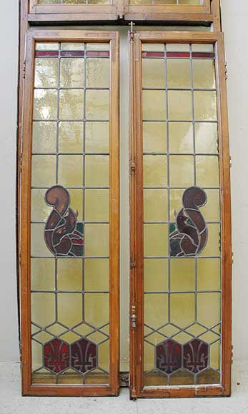 Stained glass with squirels Stained glass with squirels-1