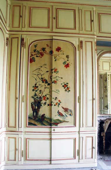 Paneled room with Coromandel lacquer panels Paneled room with Coromandel lacquer panels-18