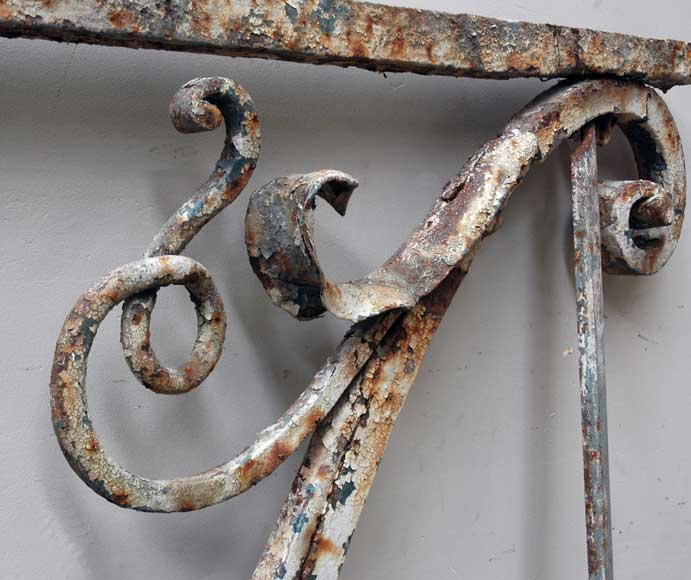 Wrought iron bracket from Large Louis XIV period  Wrought iron bracket from Large Louis XIV period -2