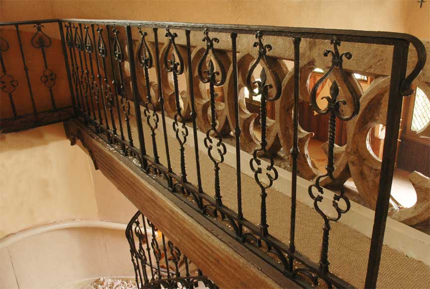 Iron Gothic style banister  Iron Gothic style banister -1