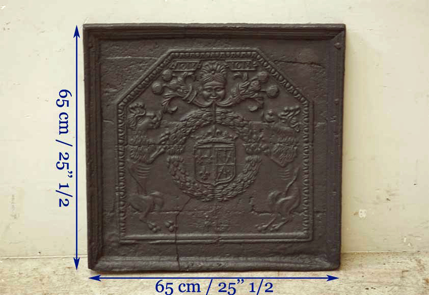 Antique cast iron fireback with France and Navarra coat of arms dated 1613 Antique cast iron fireback with France and Navarra coat of arms dated 1613-6