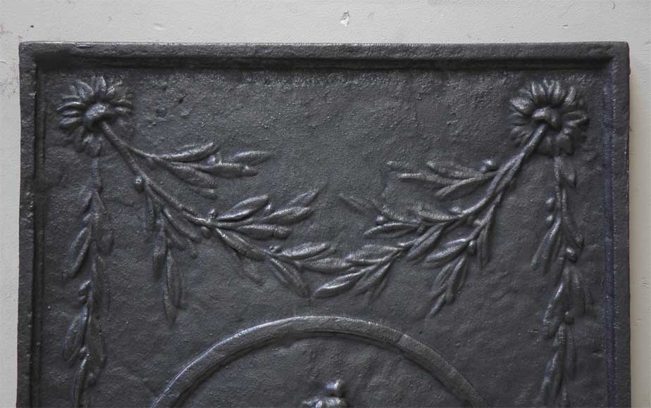 Antique cast iron fireback with a dancer Antique cast iron fireback with a dancer-2