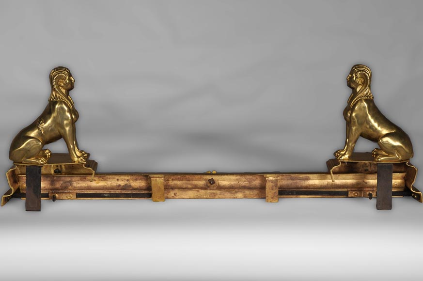 Antique firedog with sphinges decoration in golden bronze Antique firedog with sphinges decoration in golden bronze-6