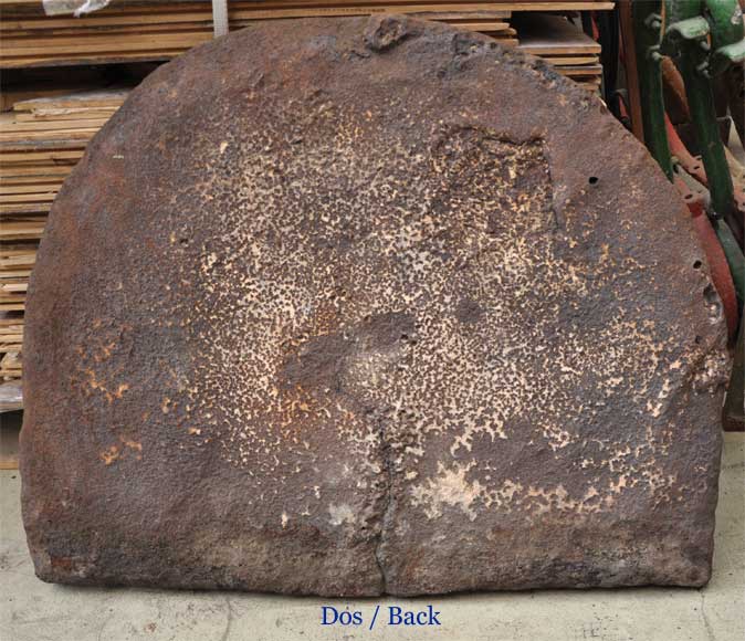 Antique fireback with two coat of arms Antique fireback with two coat of arms-8