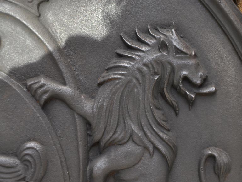 Cast iron fireback with roosters and lions decoration Cast iron fireback with roosters and lions decoration-3