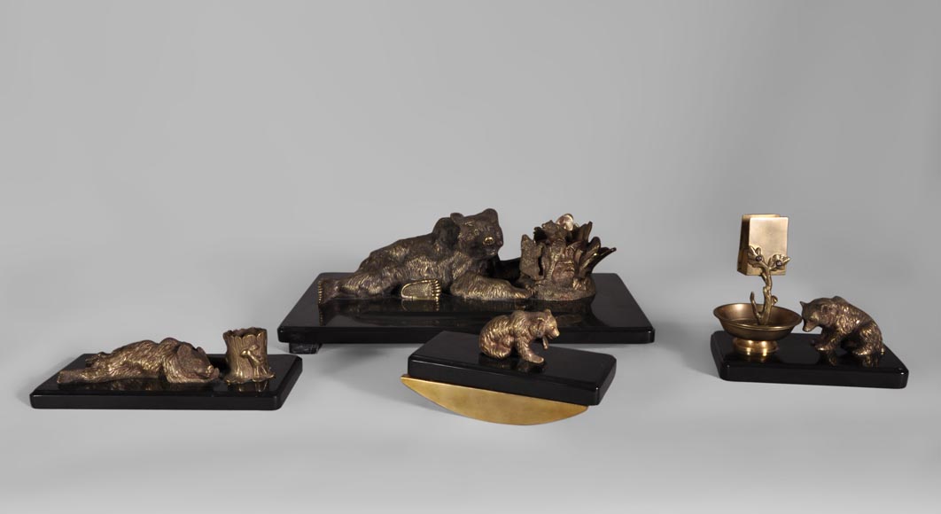 Nikolai Iwanowitsch Lieberich (model by) for the Woerffel Foundry in Saint-Petersbourg - Antique Bronze and black marble writing set-0