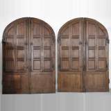 Important pair of doors in oak with flaps