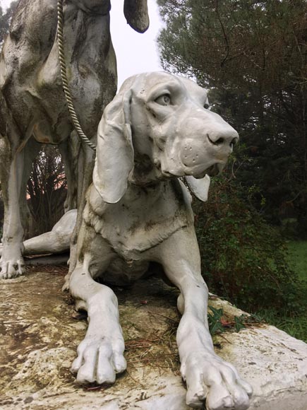 ""Hunting dogs"", exceptional antique cast iron statue signed by Camille Gaté, model from the 1889 World's Fair