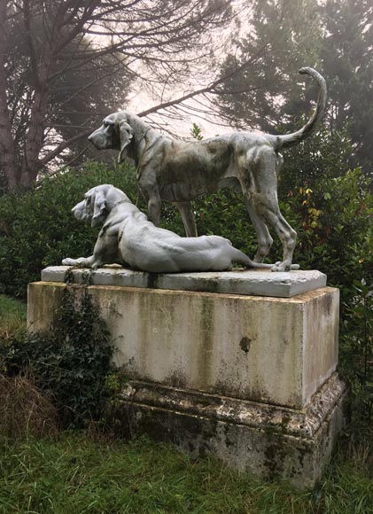 ""Hunting dogs"", exceptional antique cast iron statue signed by Camille Gaté, model from the 1889 World's Fair