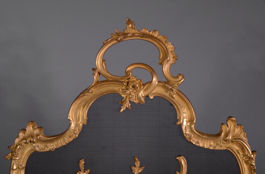 Beautiful antique Louis XV style firescreen in gilt bronze-1