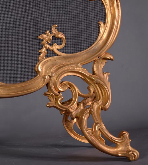 Beautiful antique Louis XV style firescreen in gilt bronze-7