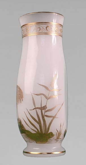 Baccarat, Pair of vases with wading birds, circa 1880-4