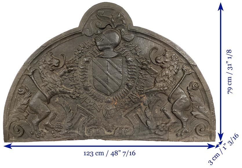 Cast iron fireback with Pellet de Fretinville family coat of arms, 16th century-7
